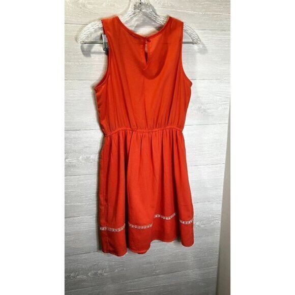 Doe & Rae Women's Scoop neck Sleeveless Embroidered Mini Dress - Picture 8 of 8